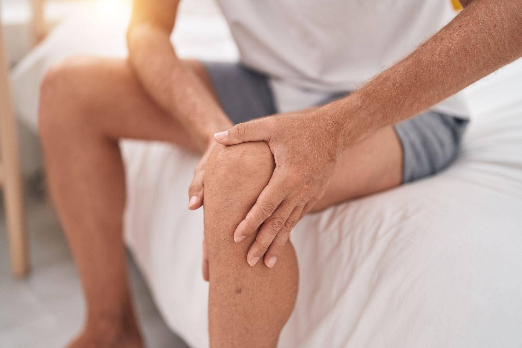 How to Manage Arthritis Pain at Home